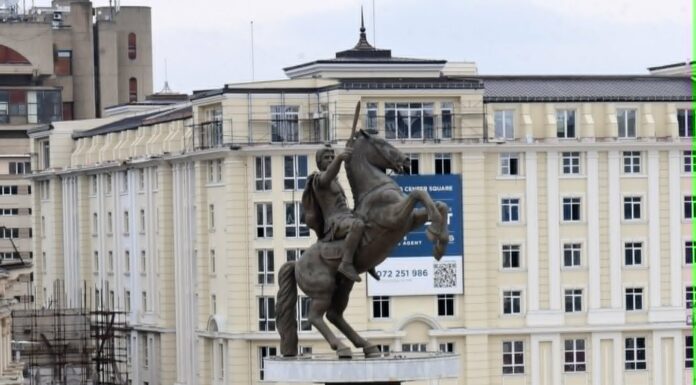 Скопје низ “очите“ на Шкотите: Град опседнат со историја во кој има “повеќе споменици отолку луѓе“!