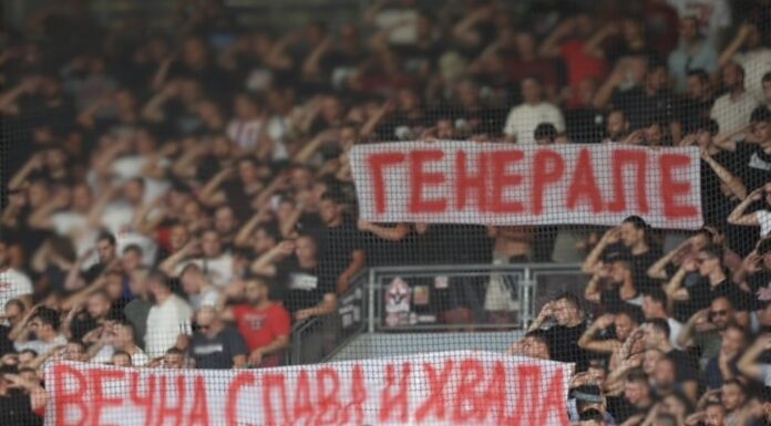 УЕФА покрена постапка против Црвена звезда поради транспарентите за Ратко Младиќ