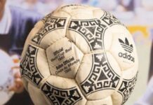 Топката со која Марадона го постигна голот „Божјата рака“ е продадена за 3,3 милиони долари!