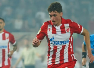 Гаштаров во друштво на ѕвездите на Феенорд и Јунајтед (ФОТО)