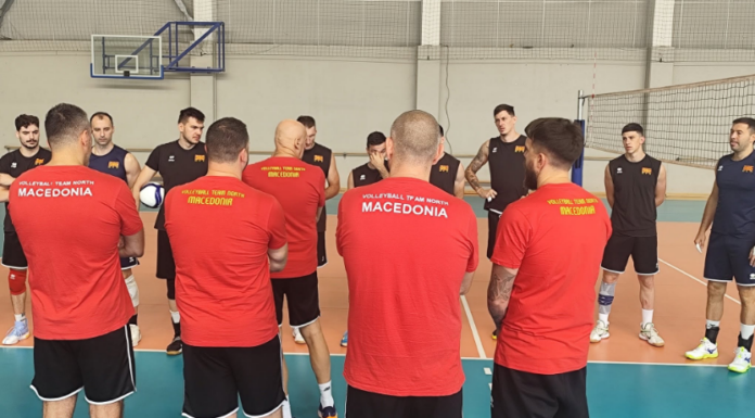 Бугарија е архивирана: Одбојкарите со мислите кон Украина!(ФОТО)