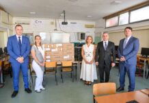 Халкбанк обезбеди 20 компјутери за гимназијата „Јосип Броз Тито“ од Скопје