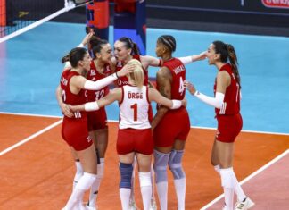 „Класика“ во полуфиналето на Евроволеј: Турција закажа дуел со Србија