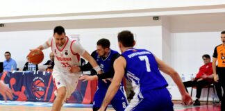 Работнички и Кожув со домашни победи